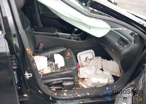 2017 Chevrolet Impala 1Lt z USA, uszkodzony, nr VIN 2G1105SA7H9166422